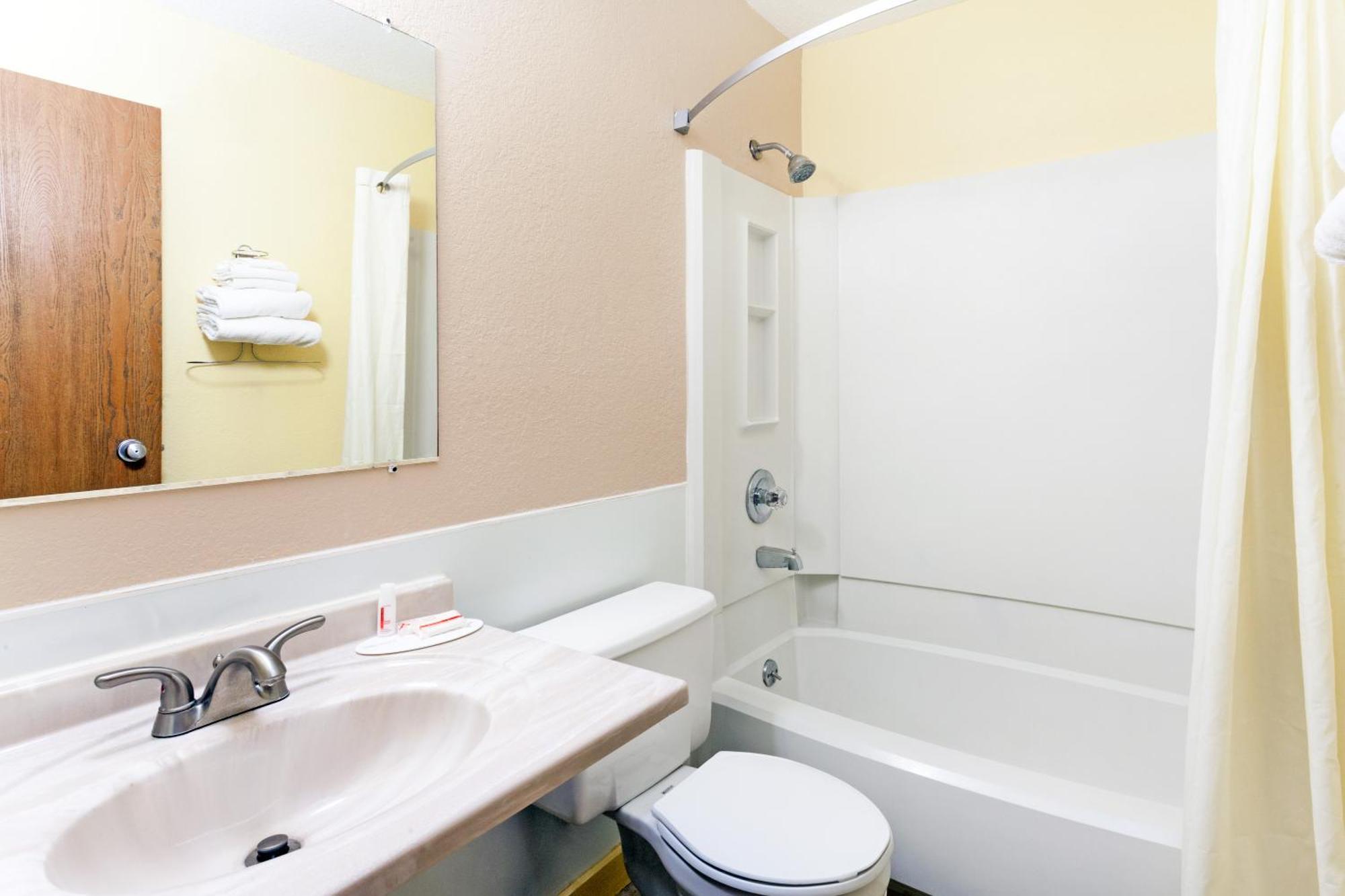 Super 8 By Wyndham Bath Hammondsport Area Motel Quarto foto