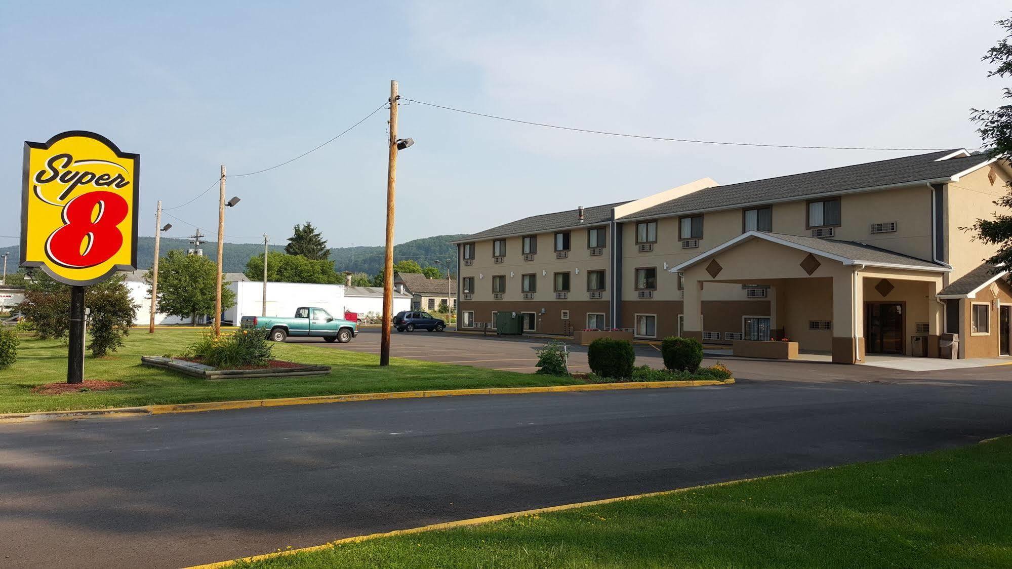 Super 8 By Wyndham Bath Hammondsport Area Motel Exterior foto